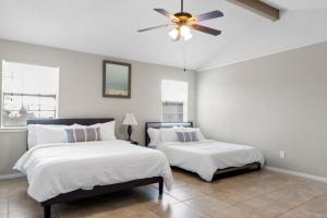 Cozy Retreat near DFW & StadiumGame Room