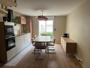 Appartements Maison avec jardin proche du marche : photos des chambres