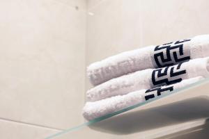 Ideal for businesses and workers parking included