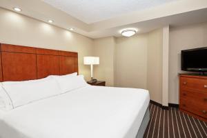 Holiday Inn Express Hotels- Hampton by IHG