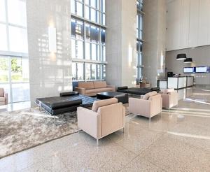 Apto DF Plaza, Garagem, Sacada ampla e Confortável