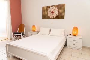 Eftihia Apartments by the sea