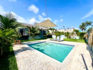 Casa de lujo- Vista- Piscina- La Libertad