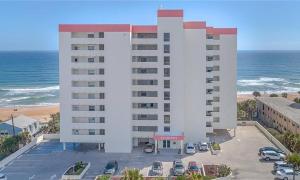 Quiet direct oceanfront 2 bed 2 bath condo wpool