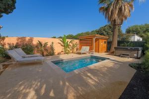 Maisons de vacances Villa Clemarine - Piscine & Jacuzzi : Maison de Vacances