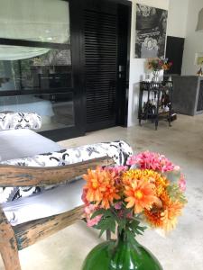 Villa Kecil Seseh beach 2 bedroom villa with pool