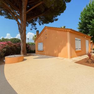 Maisons de vacances Villa Clemarine - Piscine & Jacuzzi : photos des chambres