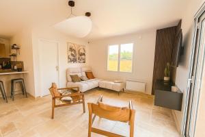 Maisons de vacances Villa Clemarine - Piscine & Jacuzzi : photos des chambres