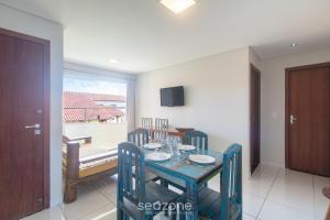 Apto em cond. c piscina a 850m da Praia - SRR0007