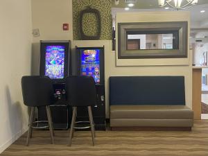 Red Roof Inn Pittsburgh - McKnight Rd