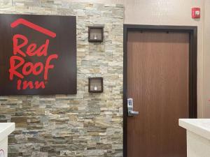 Red Roof Inn Pittsburgh - McKnight Rd
