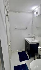 Sunset Serenity 2BR Oceanview Beach & Pool Access