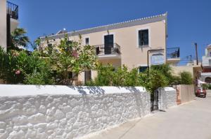 Twin House Spetses Greece