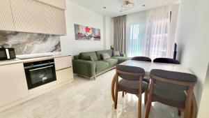 2-х комнатная квартира в ЖК класса Luxe, Тосмур