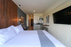 Grau by Wynwood House