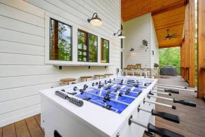 Modern Farmhouse - Arcades - Hot Tub
