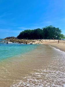 Chalé 400m da Praia com Piscina Wifi proximo a cachoeirras