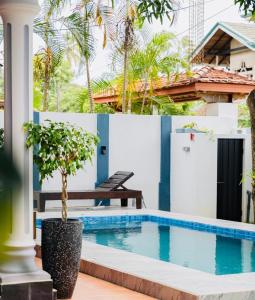 Elisach Serenity House - 4 BHK Villa in Sri Lanka - near to Airport