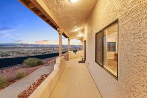 The Overlook - Amazing Views Hot Tub & Game Room