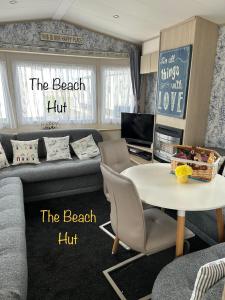 CT12 The Beach Hut