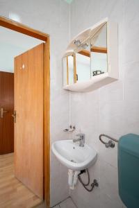 Apartments by the sea Bibinje, Zadar - 5865