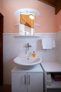 Apartments with parking space Nin, Zadar - 23551