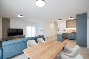 Apartments by the sea Privlaka, Zadar - 24834