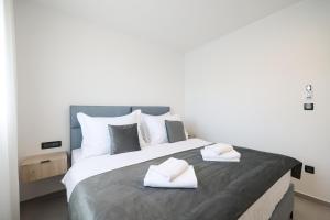 Apartments by the sea Privlaka, Zadar - 24834