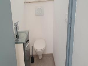 Villas Villa in Lorgues with Private Pool : photos des chambres