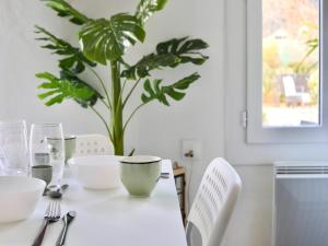 Maisons de vacances Holiday Home in Gargas with Pool and Nature : photos des chambres