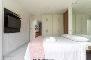 Charme e Luxo na Quadra da Praia de Copacabana - Siqueira Campos