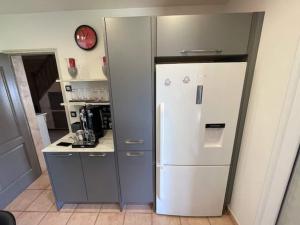 Maisons de vacances Villa in Vidauban with Pool & Vineyards Nearby : photos des chambres