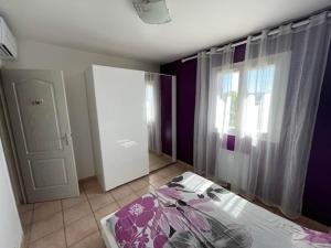 Maisons de vacances Villa in Vidauban with Pool & Vineyards Nearby : photos des chambres