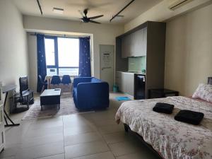 Tamarind Suite with Wi-Fi by SM Hub