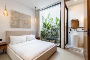 Limited Offer Steps to the beach Rooftop