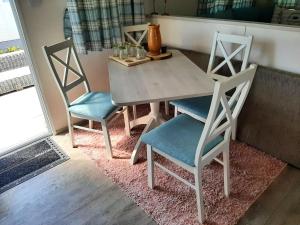 cozy chalet for couples