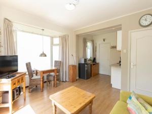 Cozy Texel Retreat with Garden