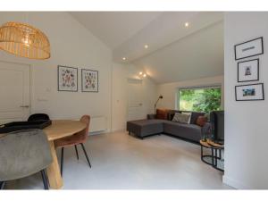 Holiday Home in Dishoek near Beach & Dunes