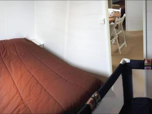 Campings Mobil-home 25m², 2 chambres, Terrasse, 4 pers - API-1-52-478 : photos des chambres