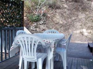 Campings Mobil-Home avec Jacuzzi pour 4 personnes et Terrasse - API-1-52-465 : photos des chambres