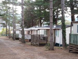 Campings Mobil-Home avec Jacuzzi pour 4 personnes et Terrasse - API-1-52-465 : photos des chambres