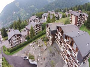 Apartment in La Tzoumaz by Ski Lift