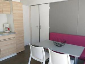 Mobil-home avec Terrasse pour 4 personnes - API-1-52-614