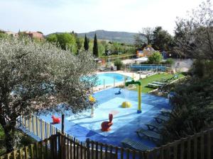 Campings Mobil home 4 pers avec terrasse a Venterol - API-1-52-614 : photos des chambres