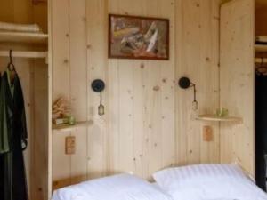 Campings Chalet cosy avec terrasse - 2 chambres, 4 pers. - API-1-52-557 : photos des chambres
