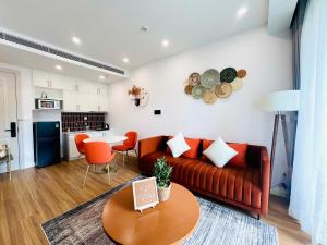 SenSea Hillside Apartment - Sunset Town