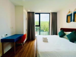 SenSea Hillside Apartment - Sunset Town