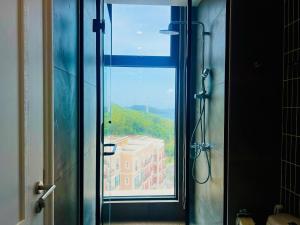 SenSea Hillside Apartment - Sunset Town