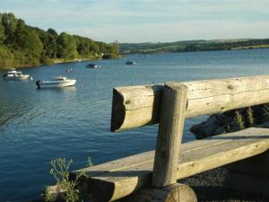 Campings Cottage au bord du lac avec terrasse, ideal pour 5 personnes - API-1-52-726 : photos des chambres