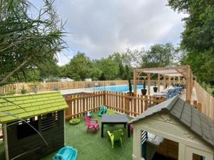 Chalet 39m² pour 4 personnes avec terrasse - API-1-52-669